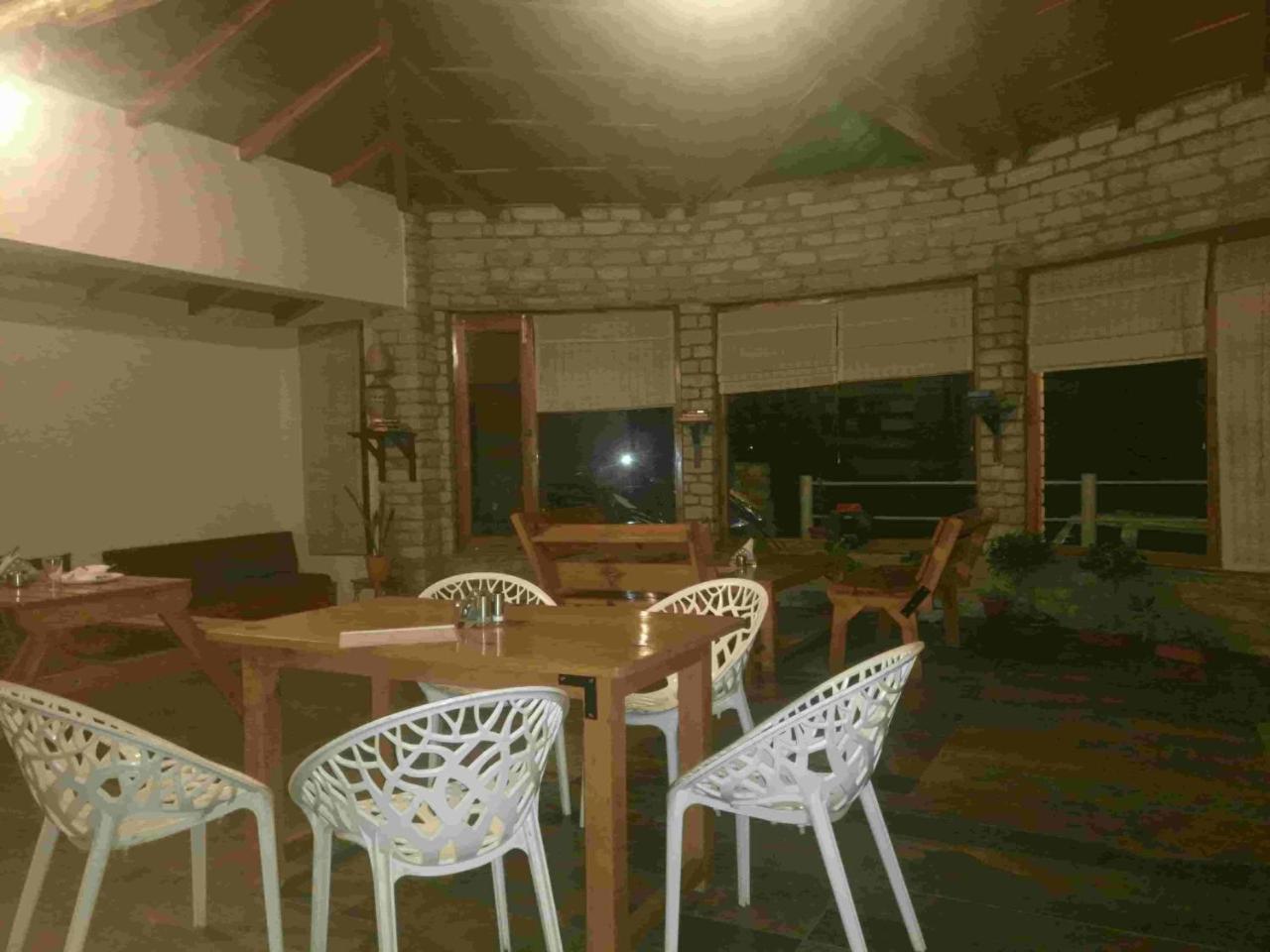 Simba Cafe & Lodge Binsar Εξωτερικό φωτογραφία